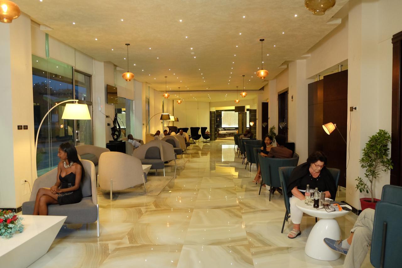 Rori Hotel 아와사 외부 사진